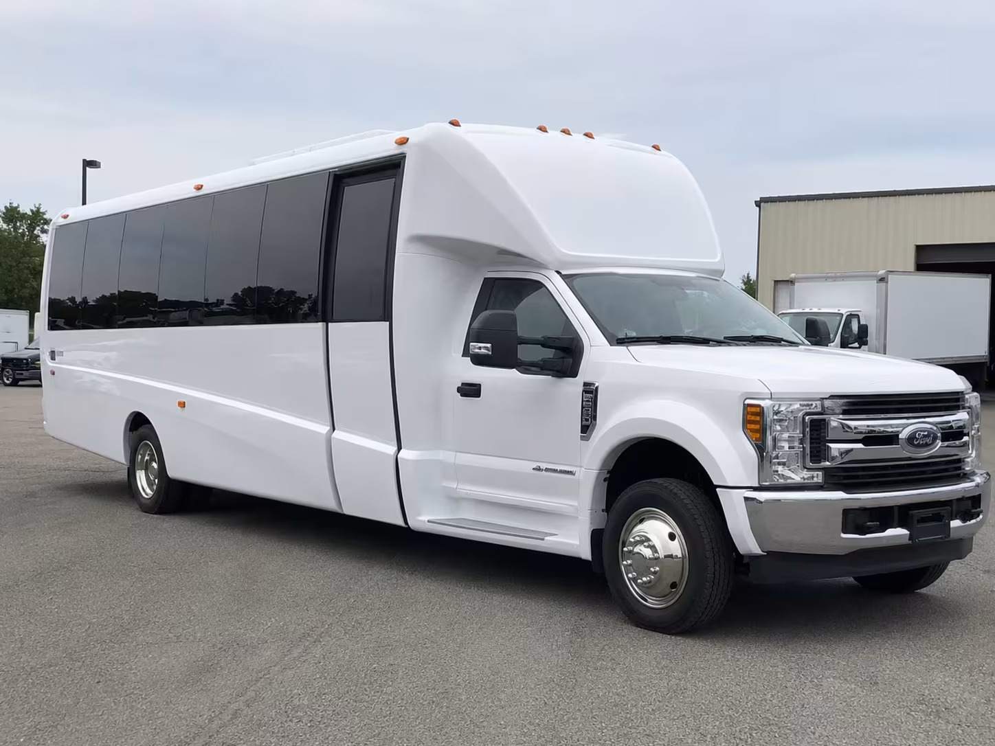 montebello minibus rentals for police and emergency training